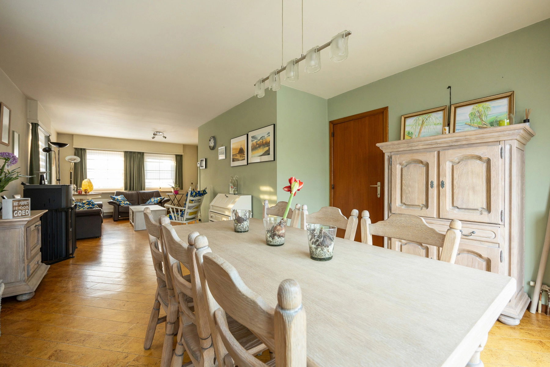 3db7662be4da430ea06337160dff1b4e photo