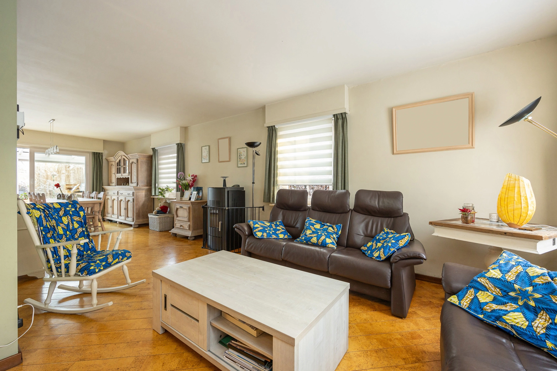 a3e5214729bd4ad4a5b9361361a2ba83 photo