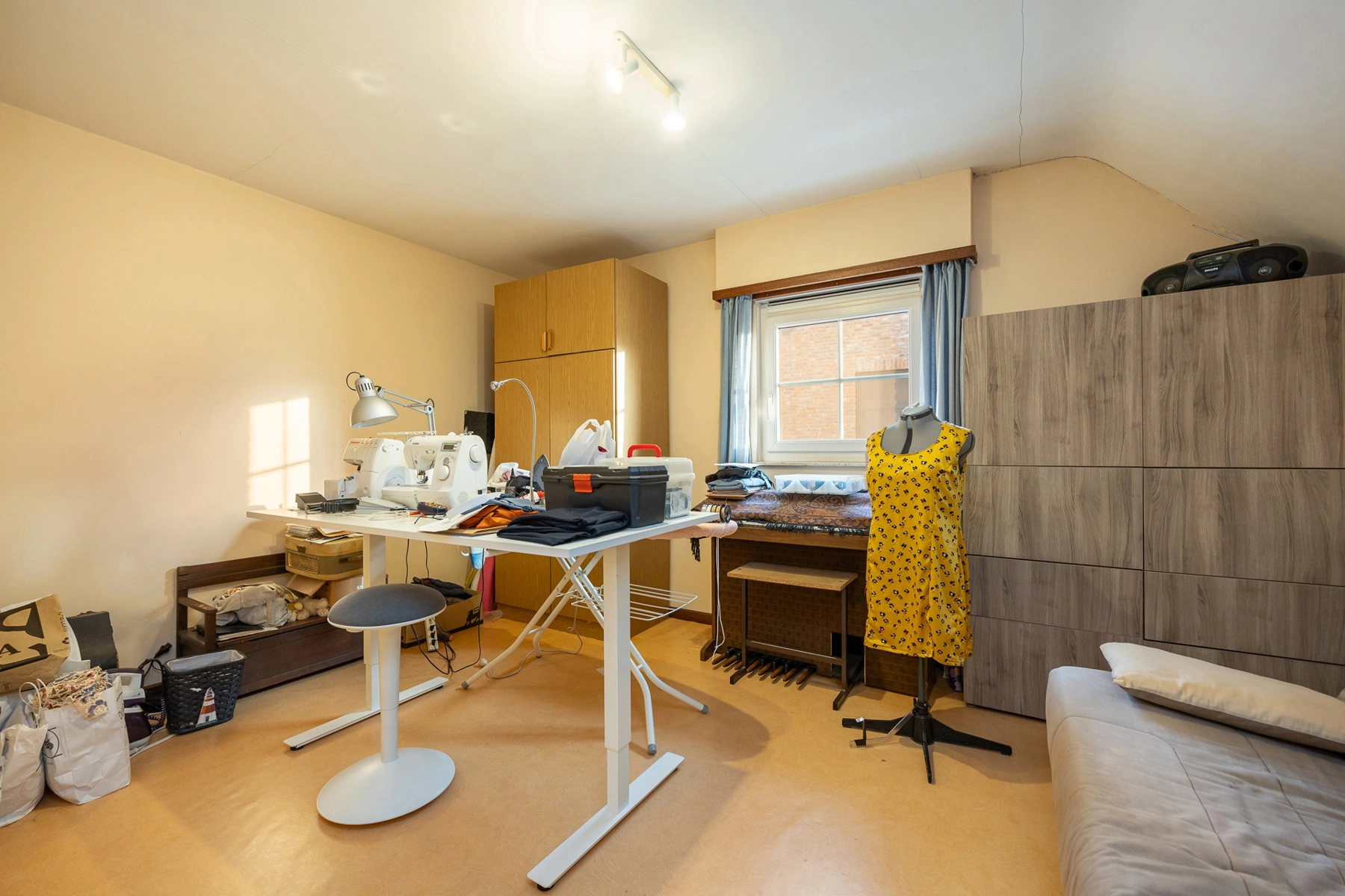 afe3b7a78e5f49a69fb5ac6e44d1092f photo