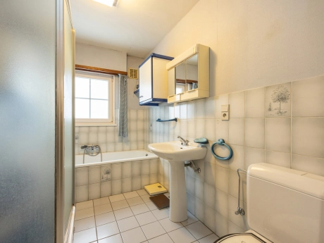 d8fae68bcbe74de793d6c3e2760f659a thumbnail