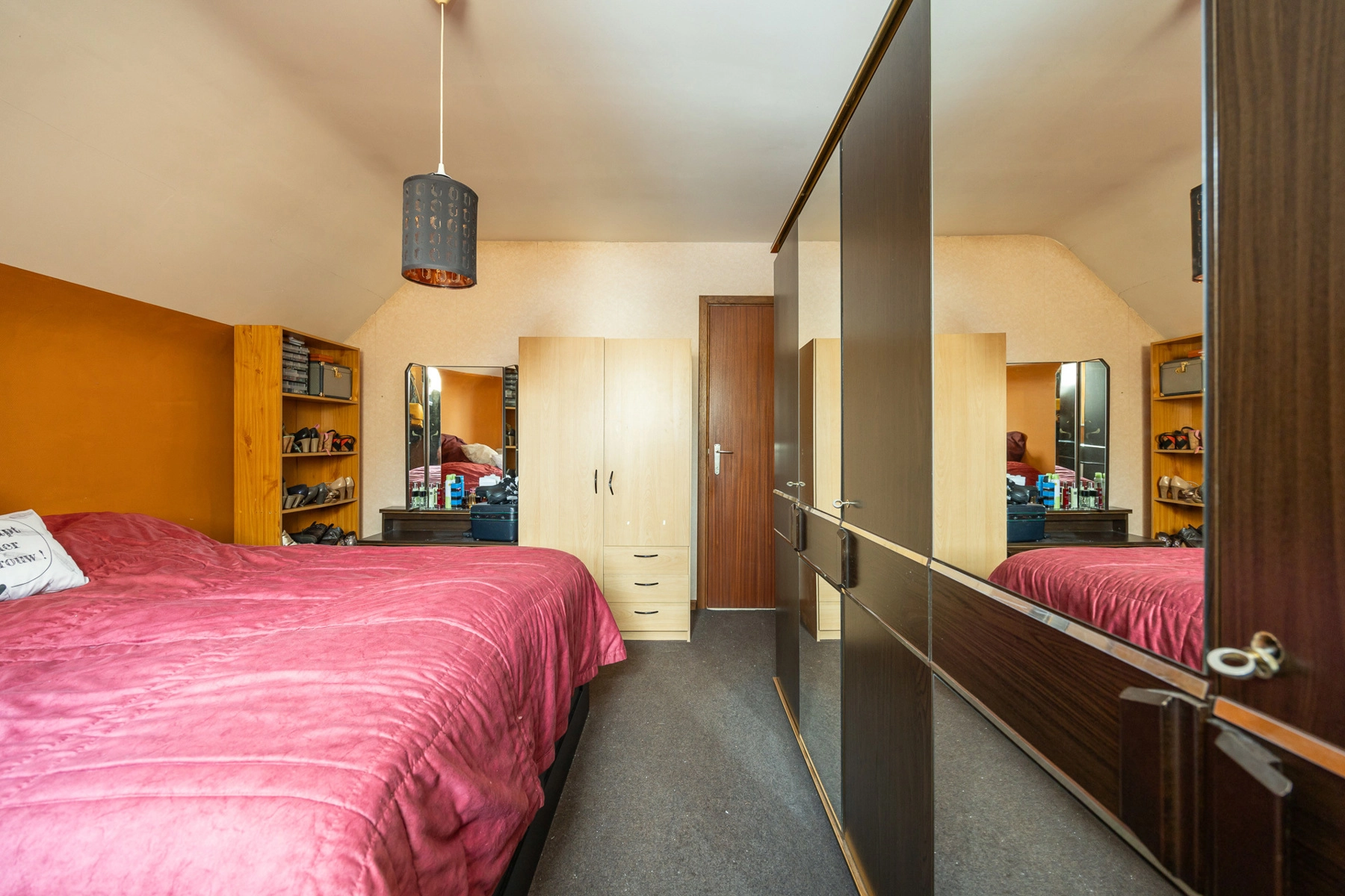 edf686eb359c4191a64beda428b1bc76 photo