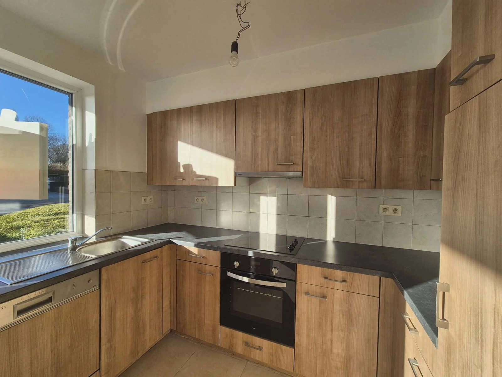 f00676fec20345deb8f9d71a4aeb81cf photo