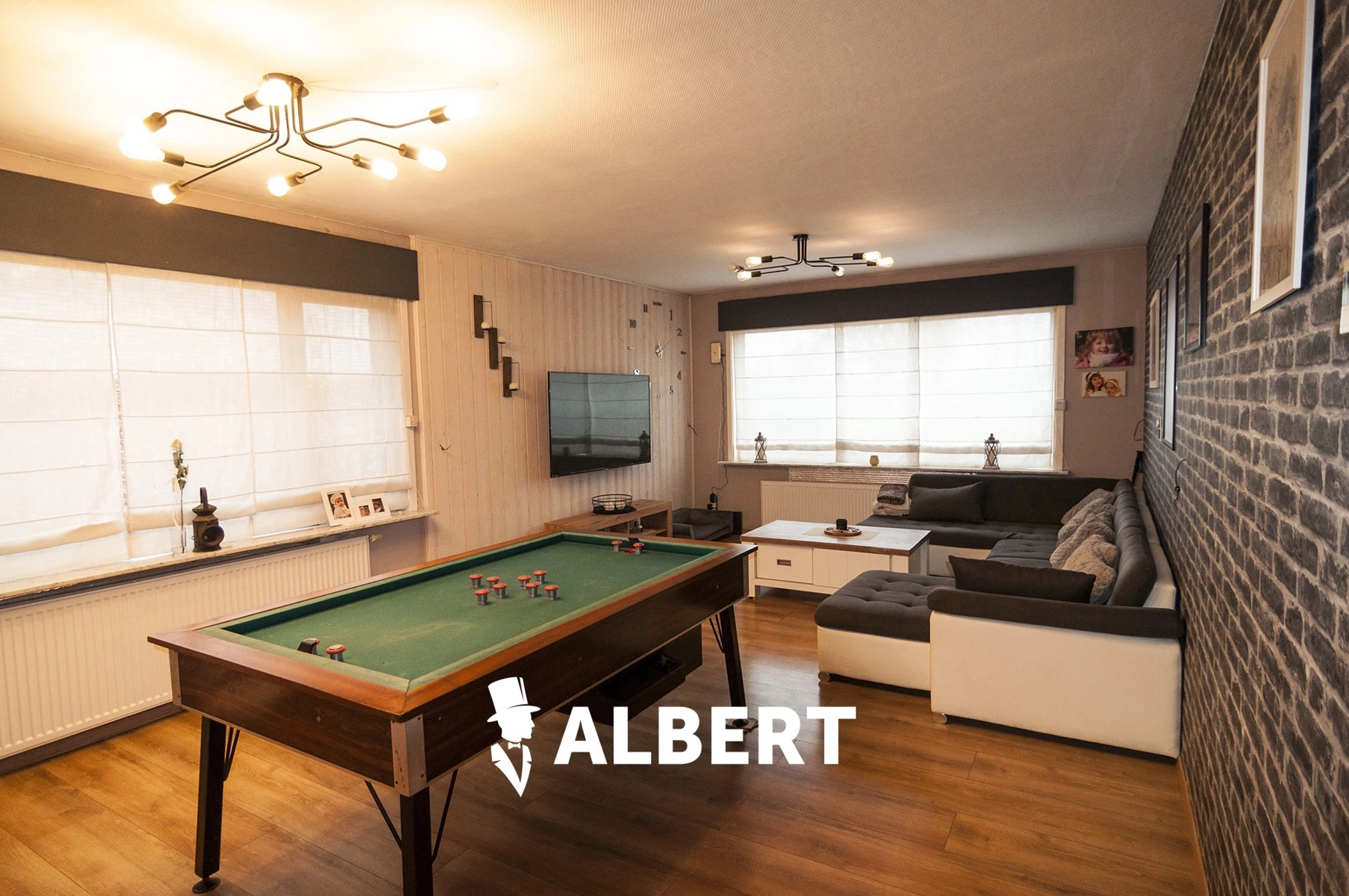 156fa3e32f68462d8af2e644ec697470 photo