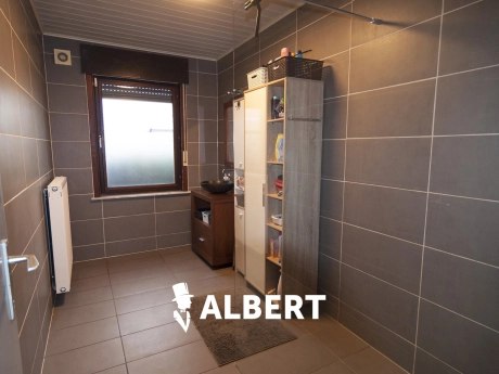 a23eeee805374217946a6dc2e1fc0165 thumbnail