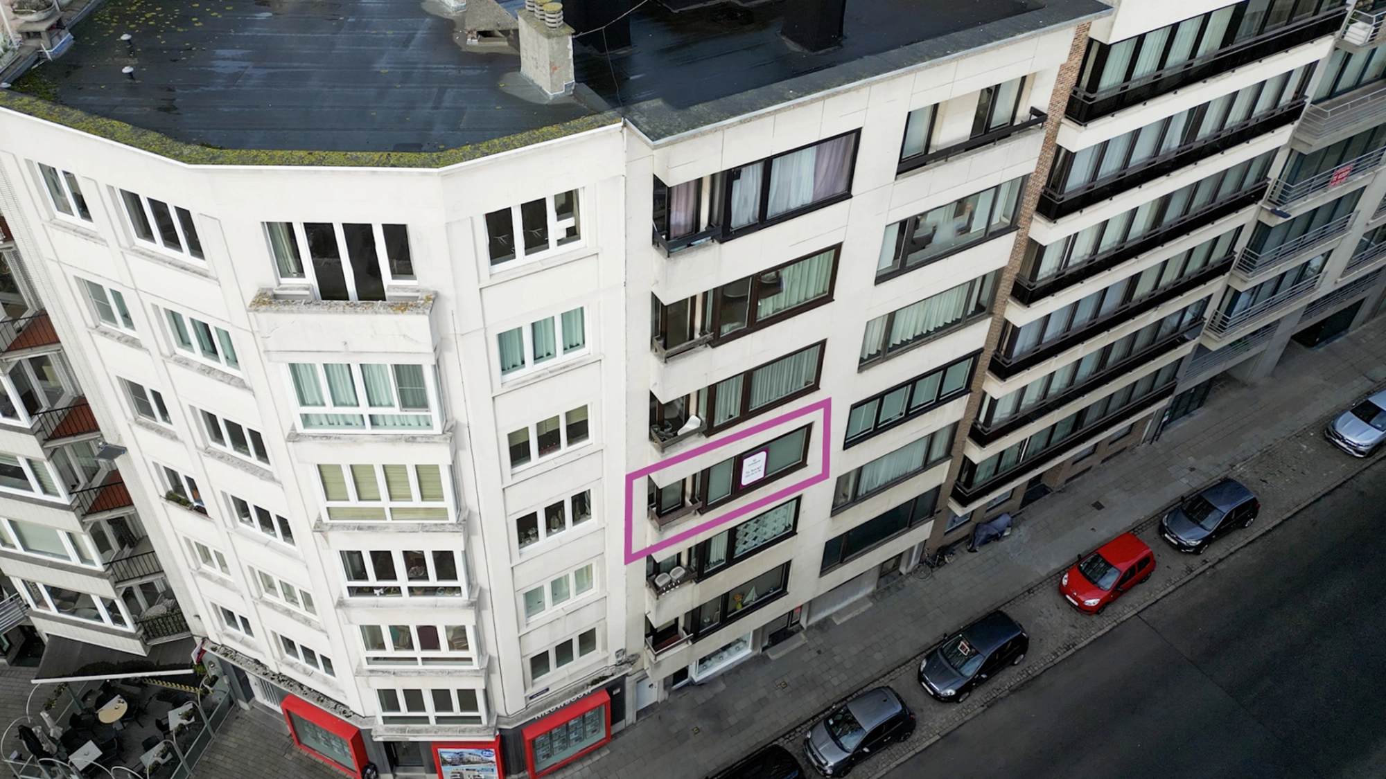 42a135bcb32c48c9871949ffa21f183f photo