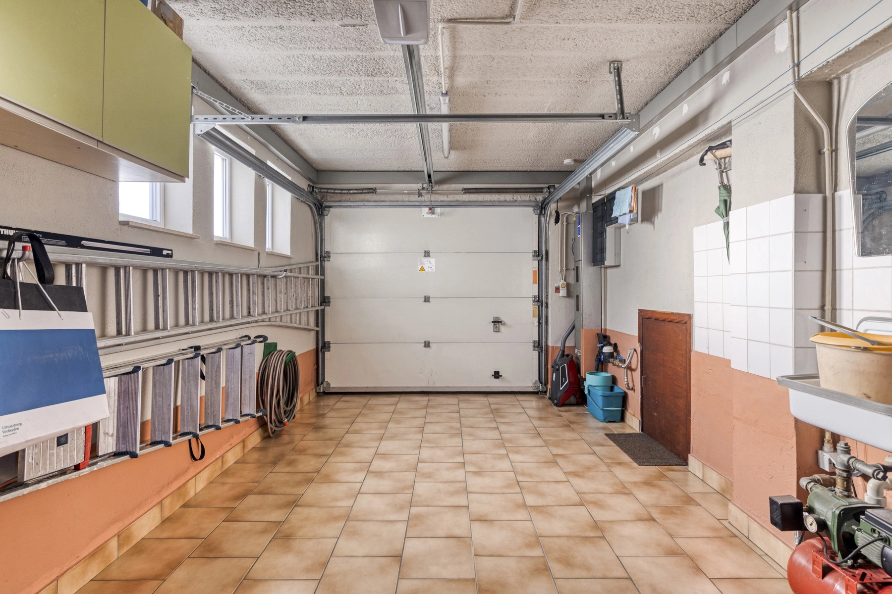 0f2727464dfa4ca59e06e37da37840cc photo