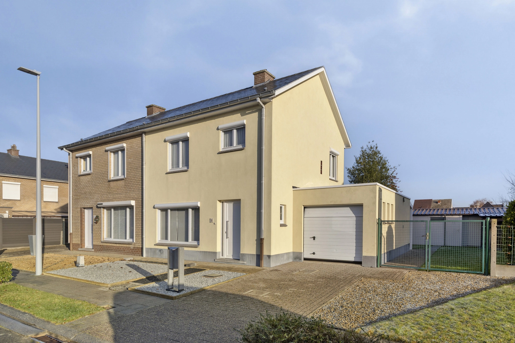 81b2a029268c402d8d01bbc2968d9fa1 photo