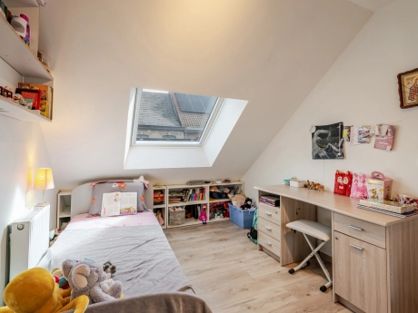 22b52ee487cc4b6181a05e16a7880eb3 thumbnail