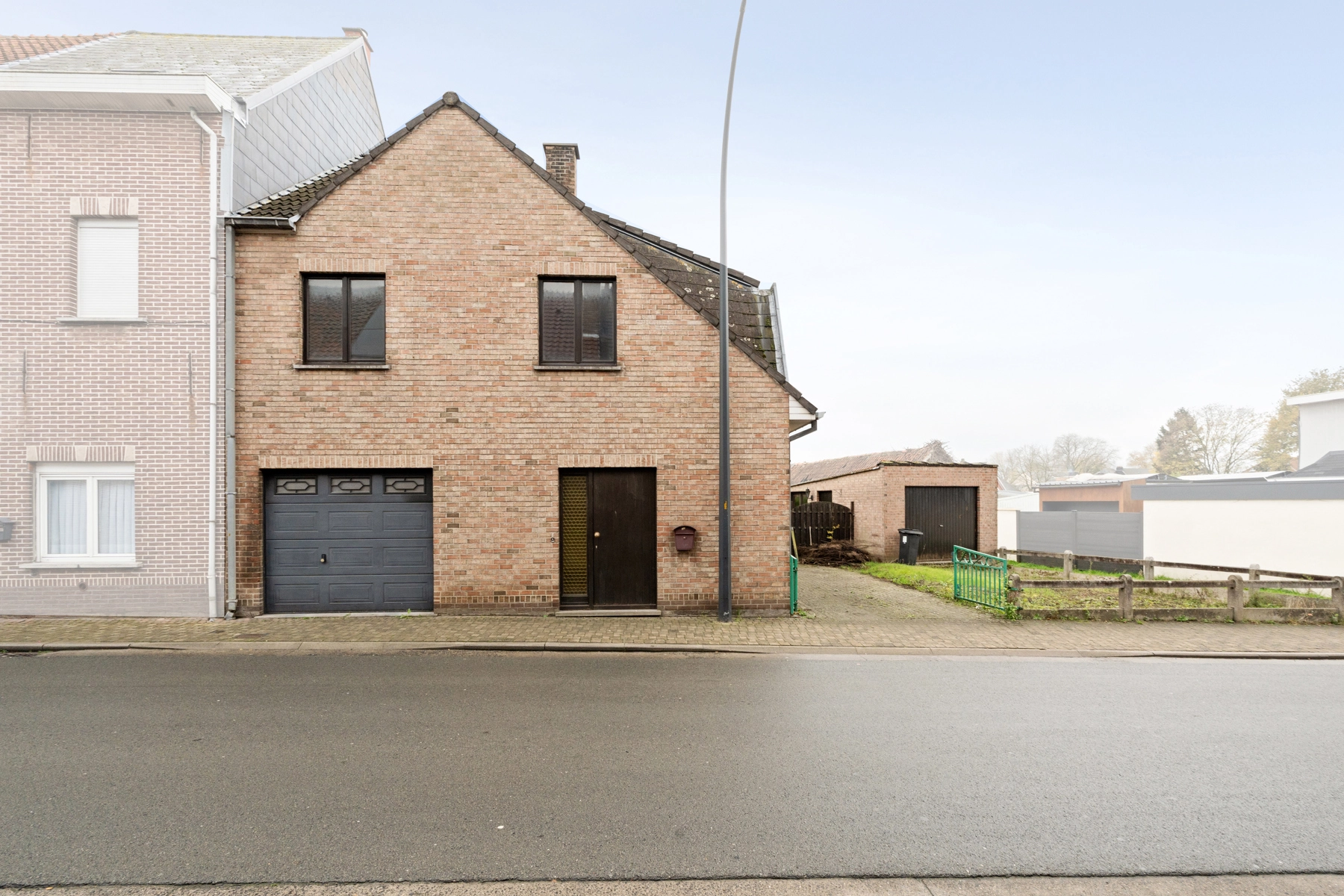 2e919aa3f0804a33ab414113913b8e3e photo