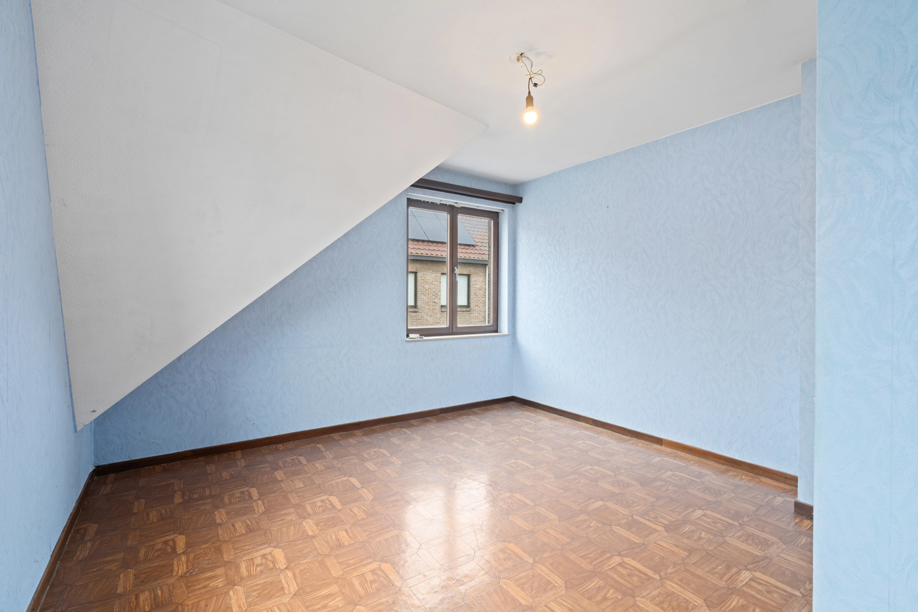 a4cee3a2fbee434aab2cf935ea990fcc photo