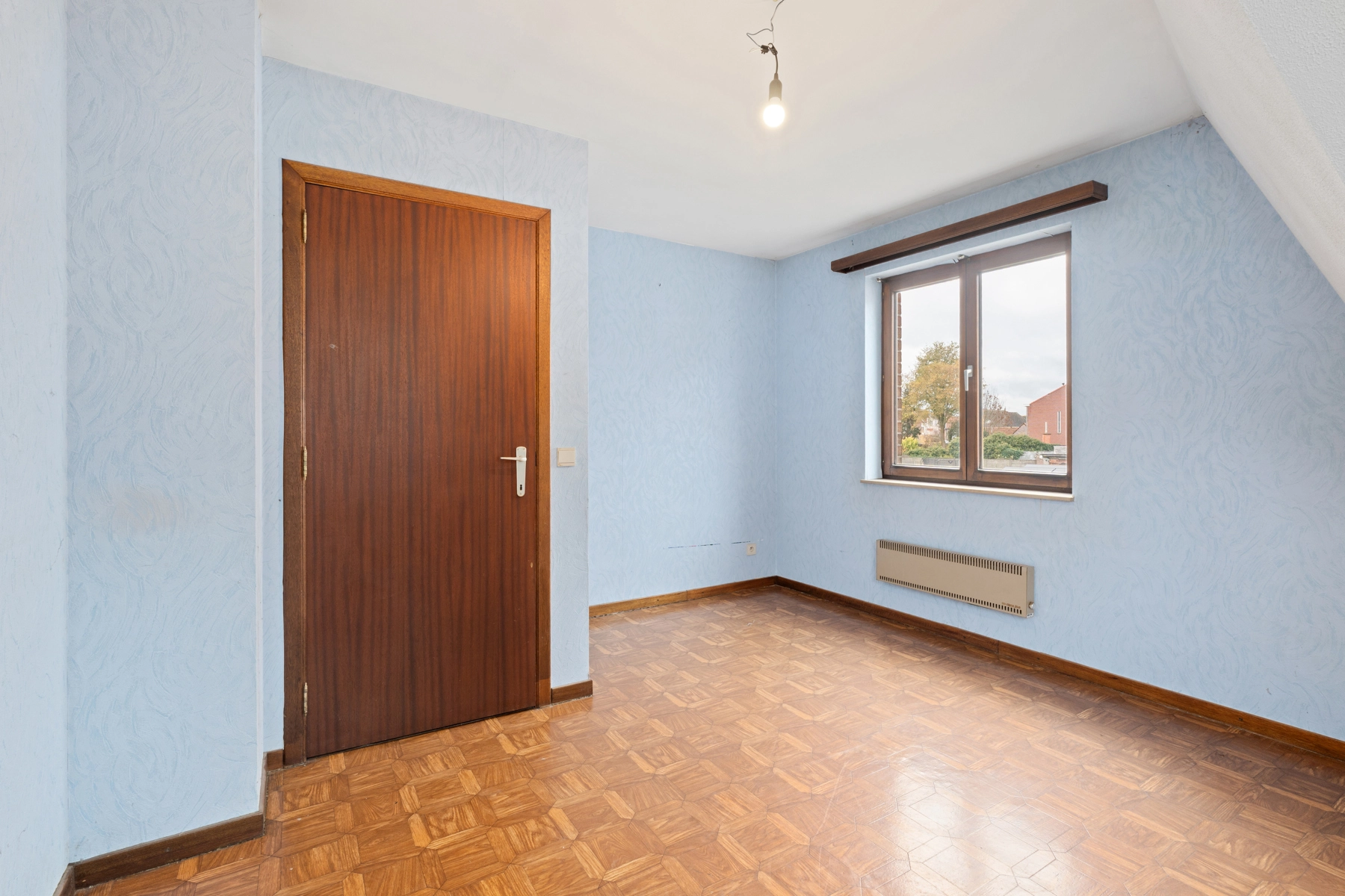 a83b8f38a07841419d75abf312ee1247 photo