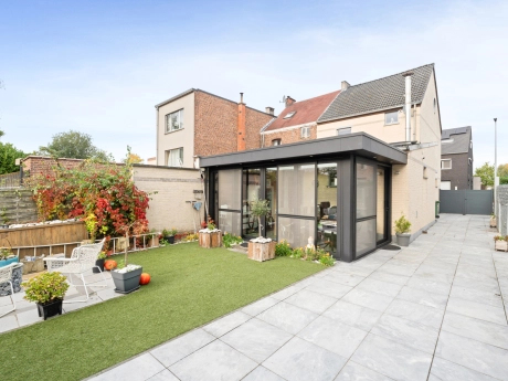 0ab3be4273a64de594cdd9501b7df6b6 thumbnail