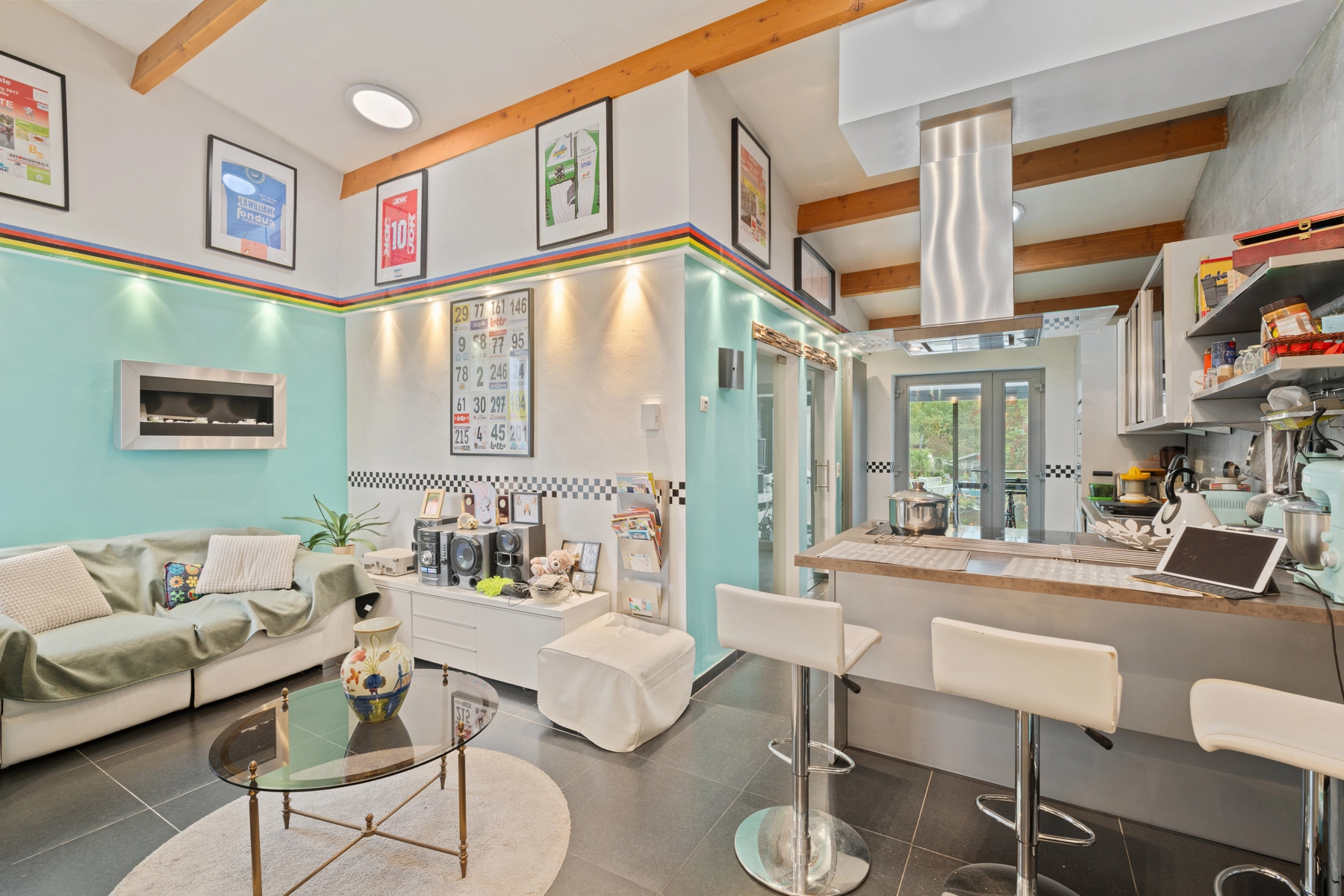 19fecb609ae54ce590af57e039570a22 photo