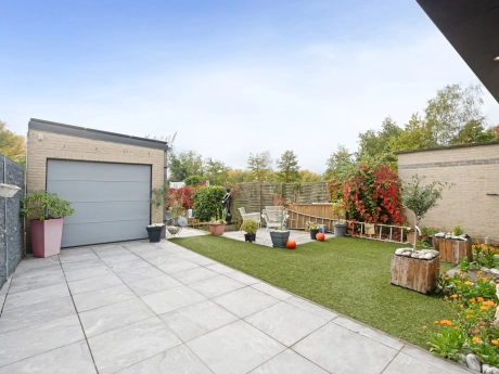 e8131abcfb784ce39fd5b3a88c580e15 thumbnail