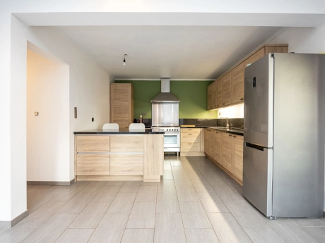 a3c8cff9d9b34bfdb57cb370dfac2095 thumbnail