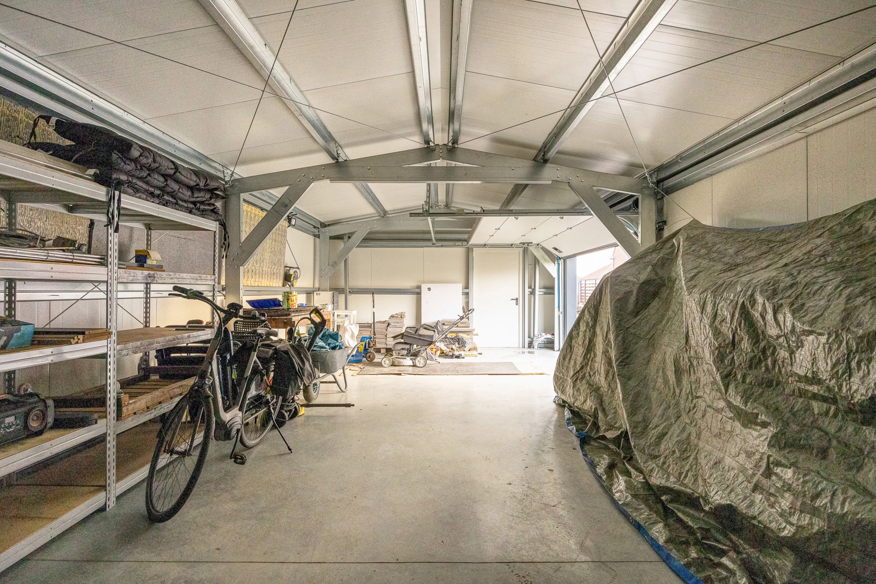 a8161aaca35a46b1b0dd138857182fdb photo