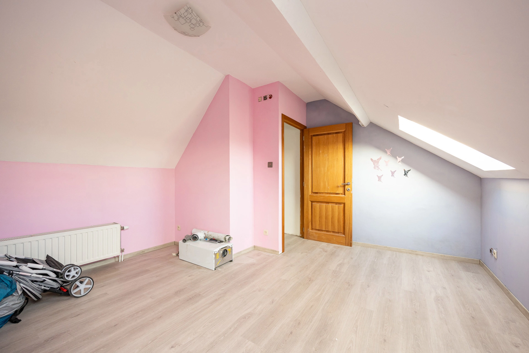 e9f8c82a9ac24b43bb36fa1176132494 photo