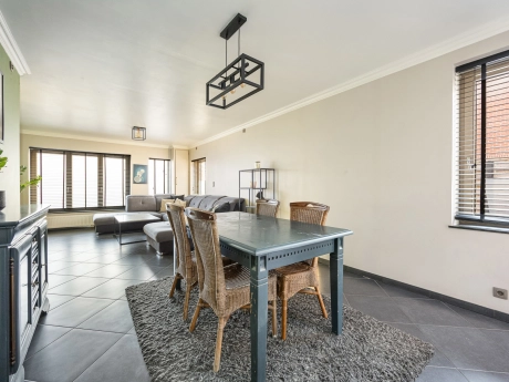 ec452733c6a043a4901be846a78c200c thumbnail