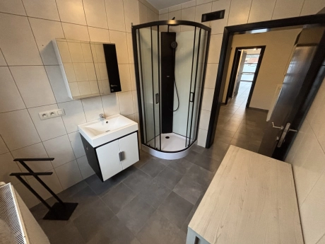 f0588b4812bb4949a6f7a1fb1dc5b258 thumbnail