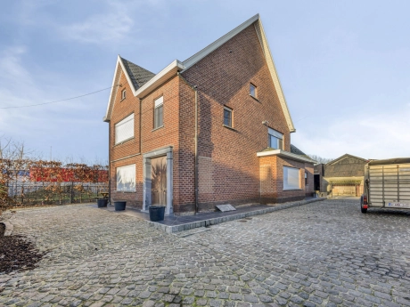 6d1bc0ab348f41c786b494a5ec23fb99 thumbnail