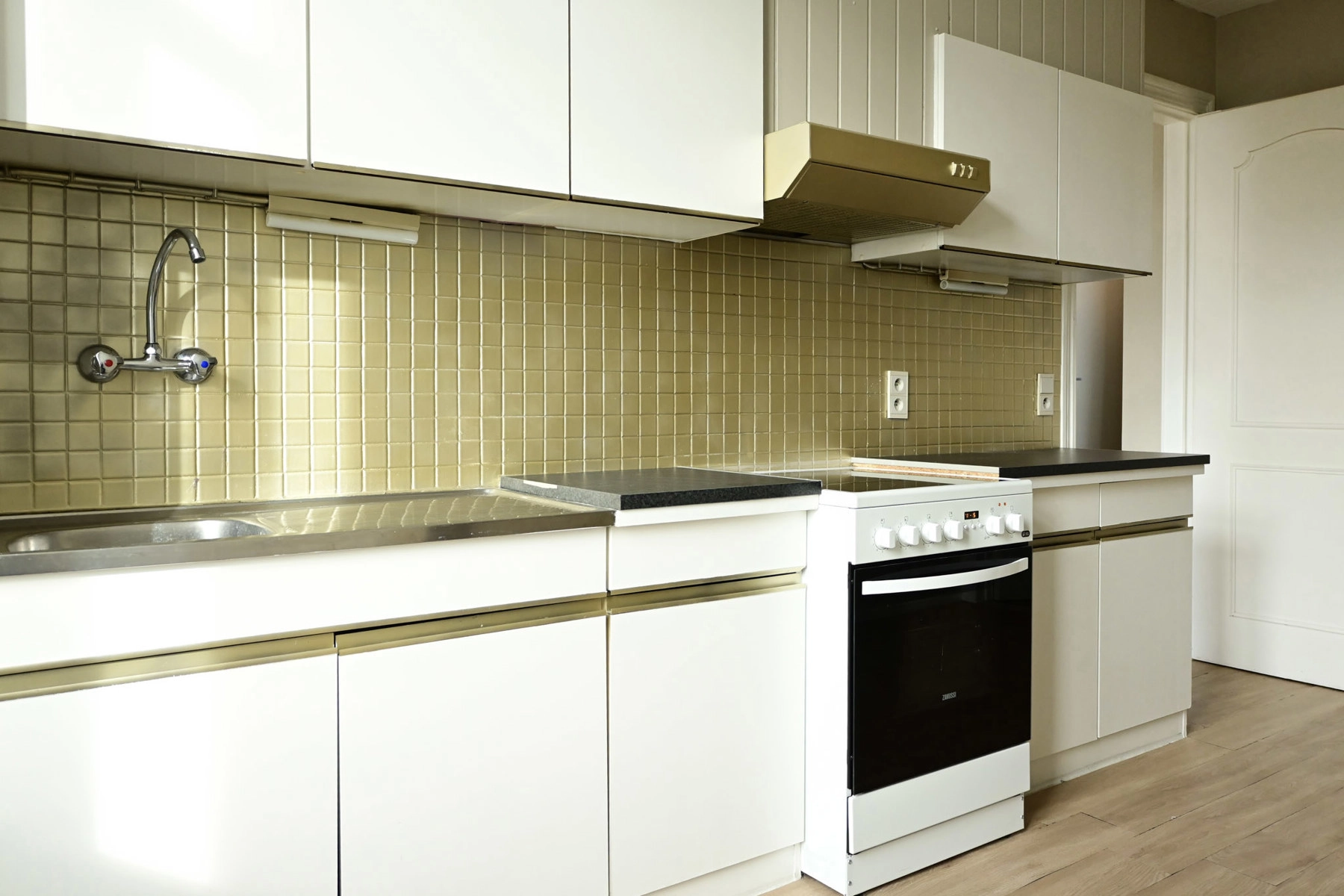 5925780904ae4b9bbc64530b8d218ea8 photo