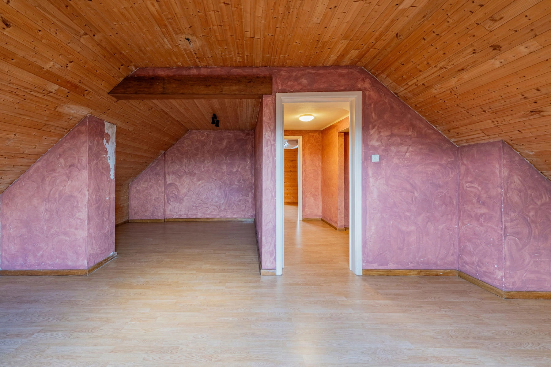 82827db3b529448caf80c0b50b794597 photo