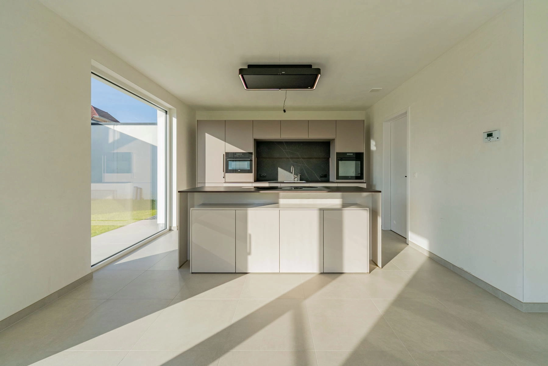 a135dbb3db99494a8b8aa5f23ba81a8f photo