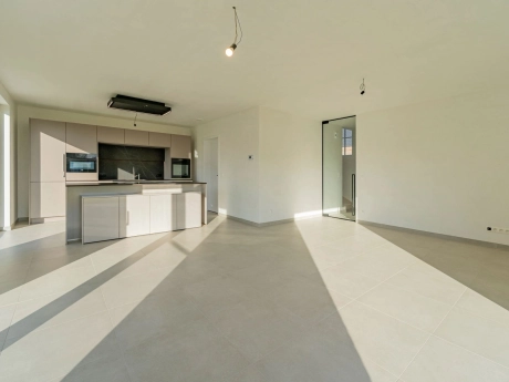 f57adb82875f46d58330b96299846459 thumbnail