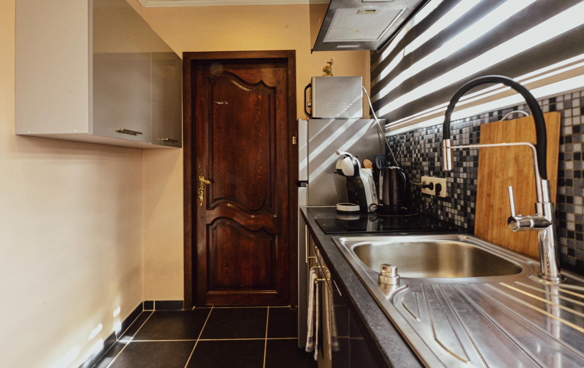 8be33461033d4caabf2ba813eb66d1bc photo