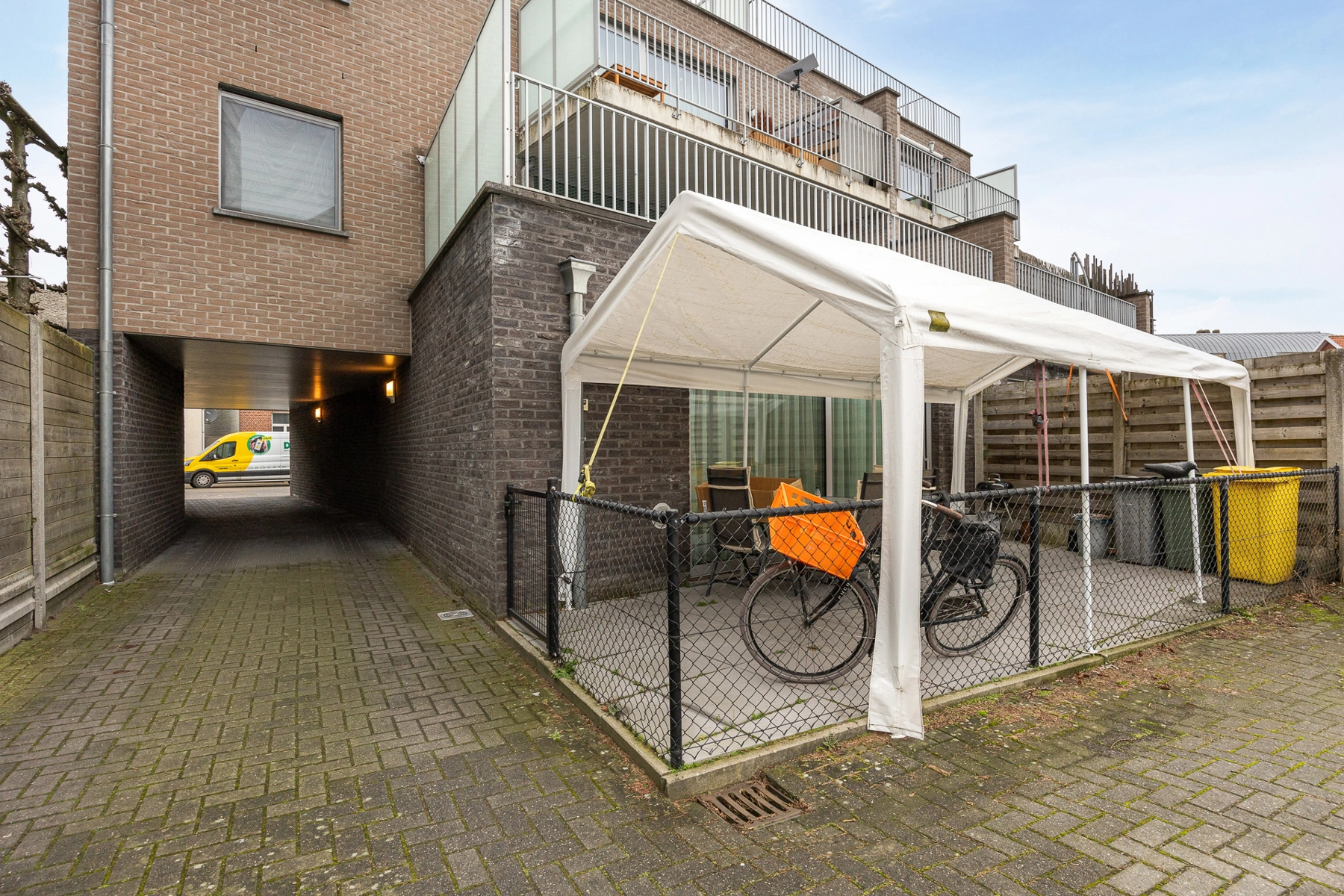 3735c53913054037978b22f1cf728913 photo