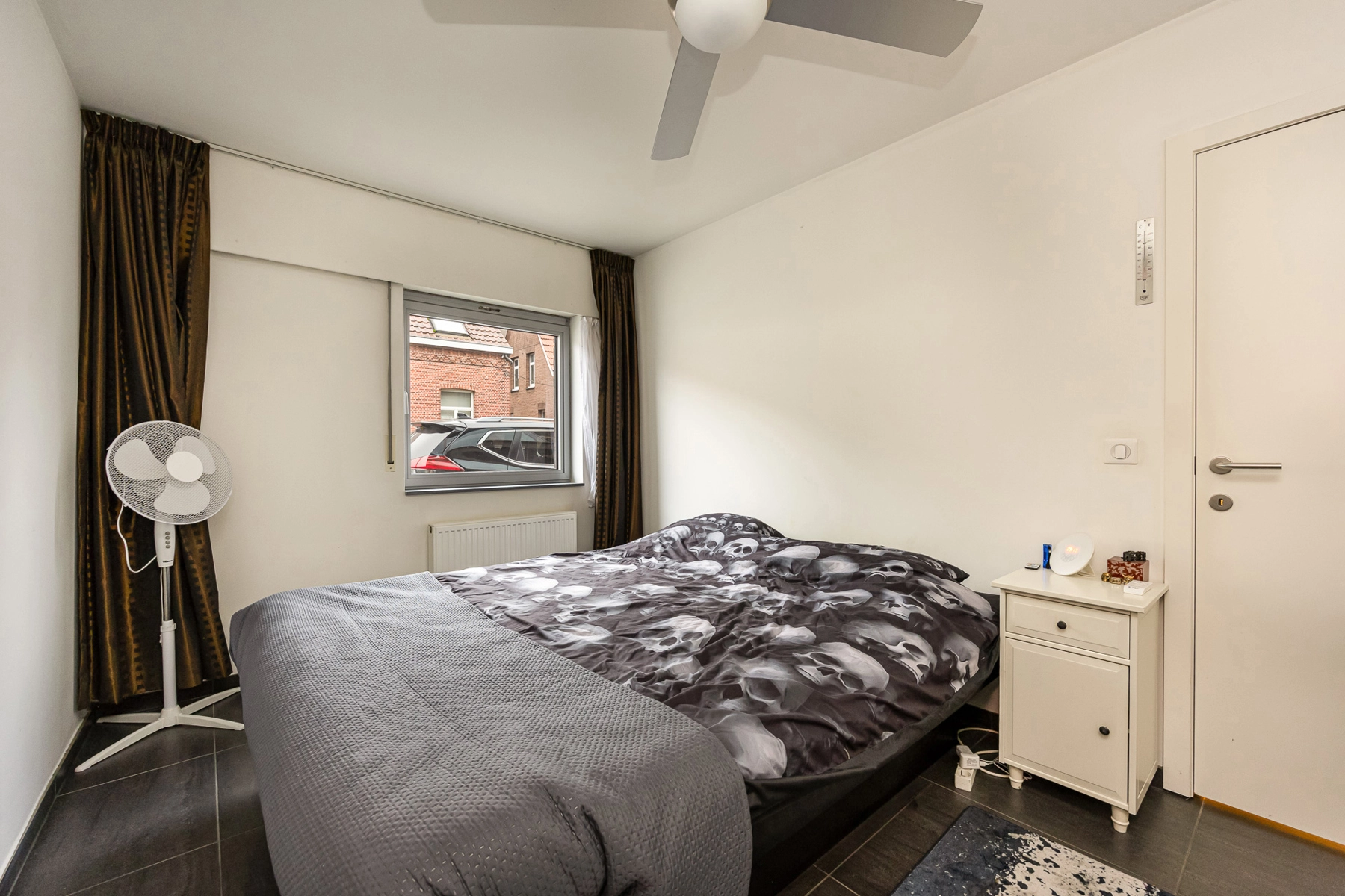 86a145c8fcb04a4cbc4ca2ed7478c100 photo