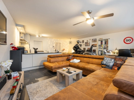 d68800f0500f44c2a309d655b5bac34c thumbnail