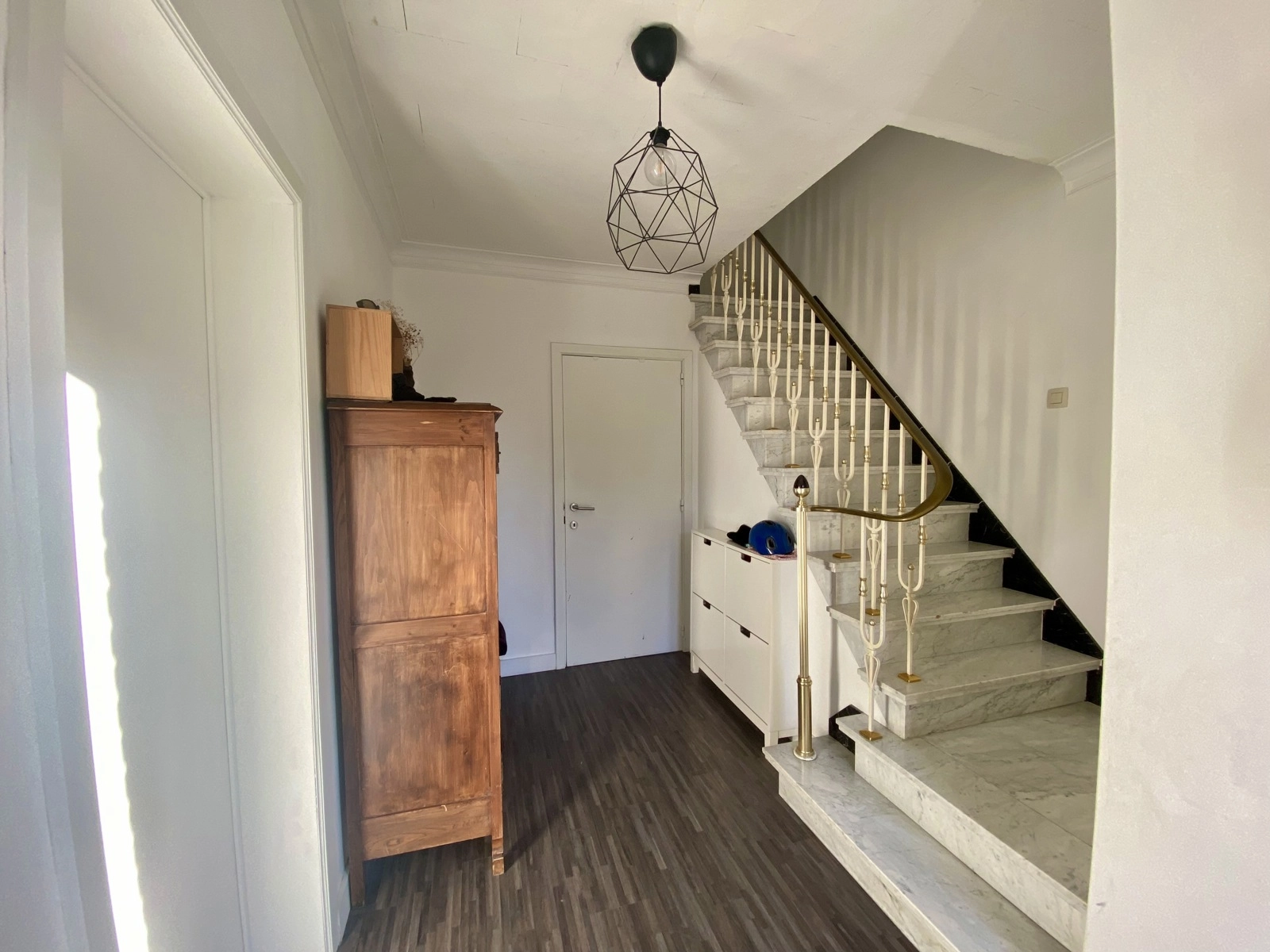 7602ee094e604eba889bcac33b0d909e photo