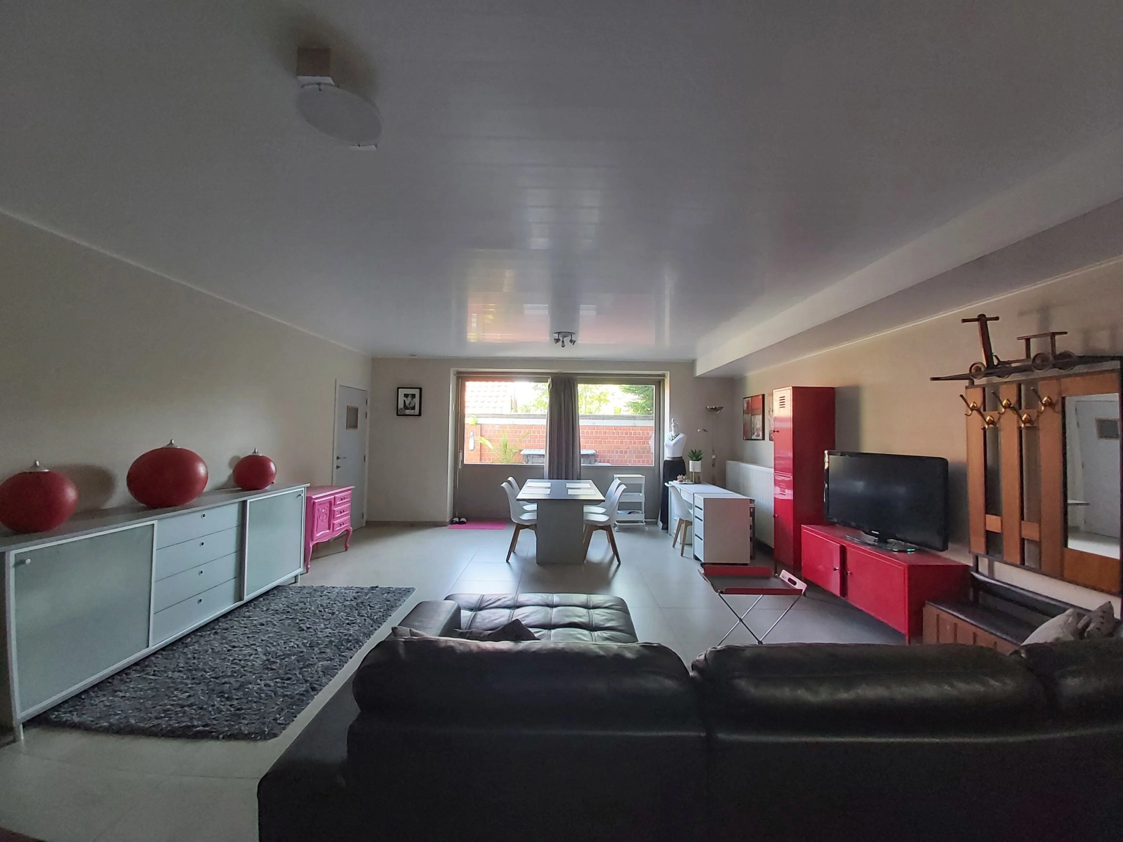 7370f5e60924415f80e6c718aa28c1ff photo