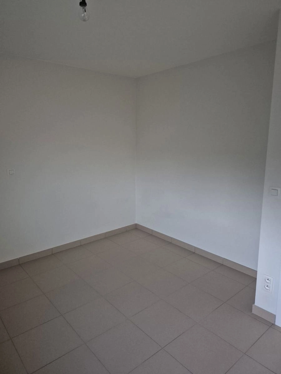 7f855a4b6fc6469dabcd4fa664ea60a2 photo