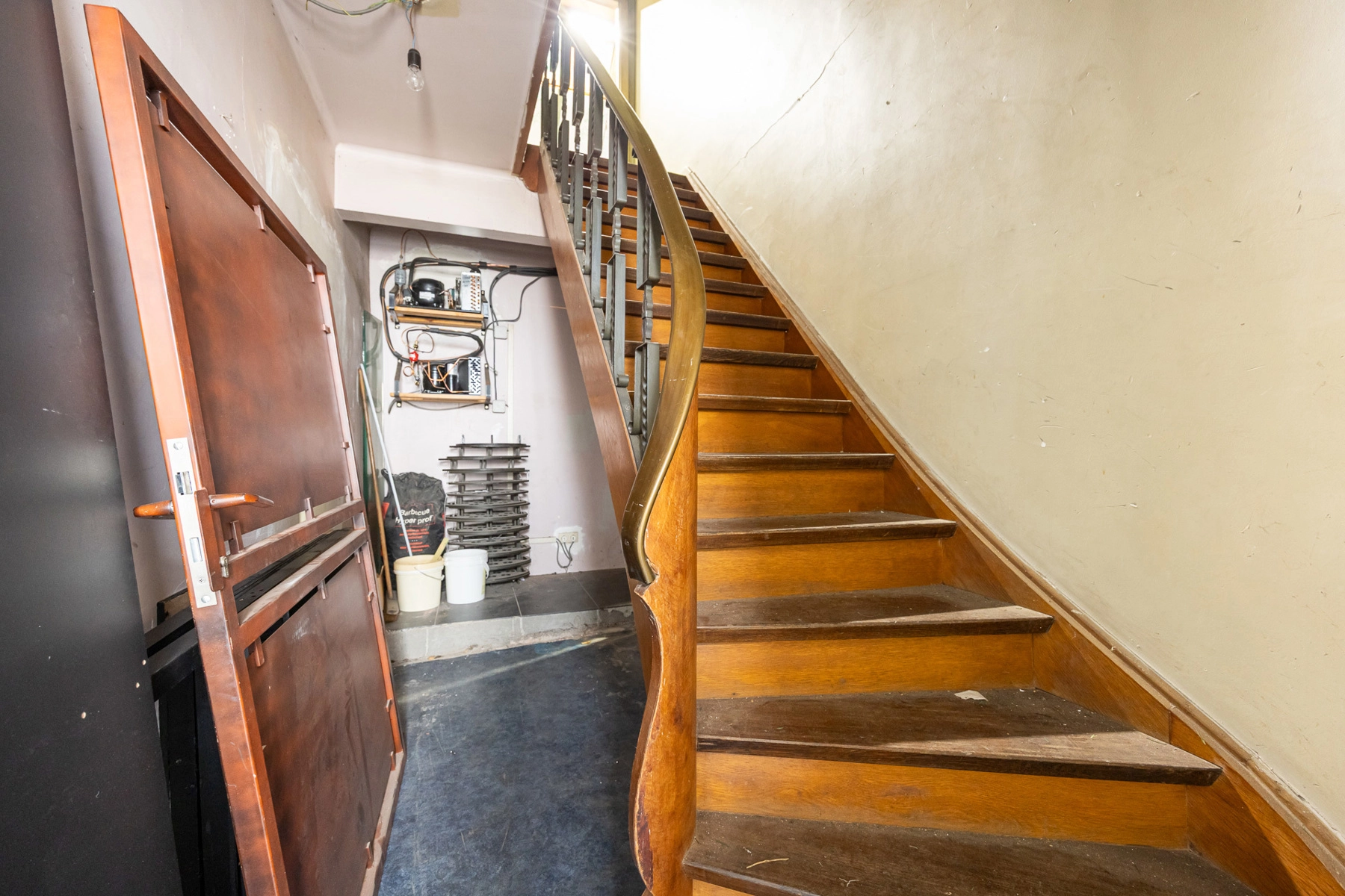 ffd768e8eaa94d87b24b830a56e20ace photo