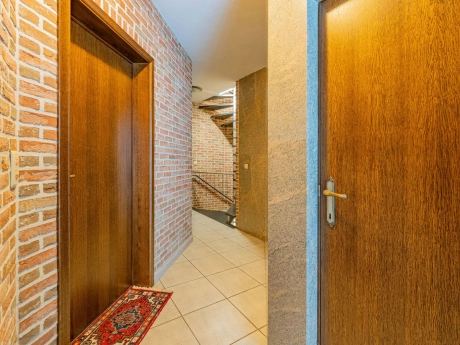 82d66e14b05846c886ed38d01c82c903 thumbnail