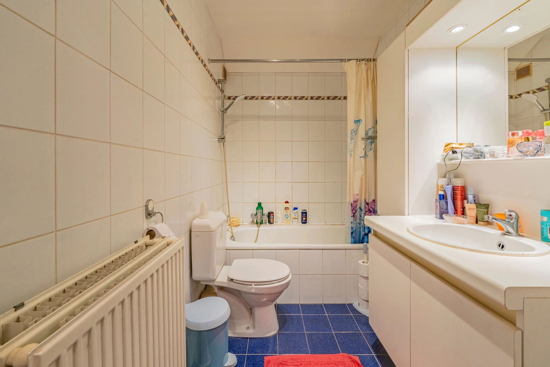 a380459f3e6c4c76b5b8e2e8a80b6217 photo