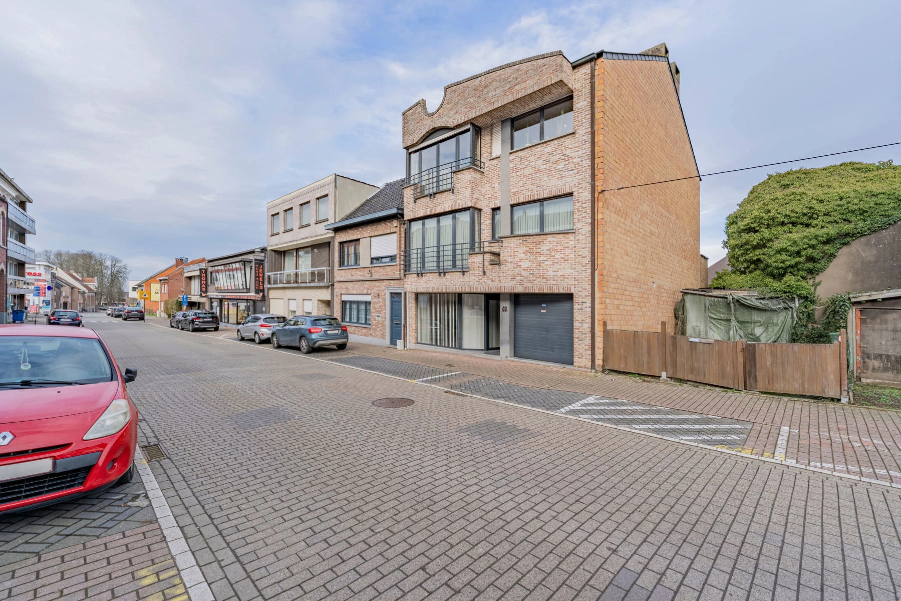 d6c7fb4312c04ea8be4350c1e23adab8 photo