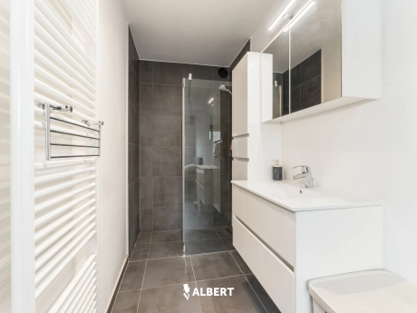 18e2af3fcaea44adb76ce695bab71b58 thumbnail