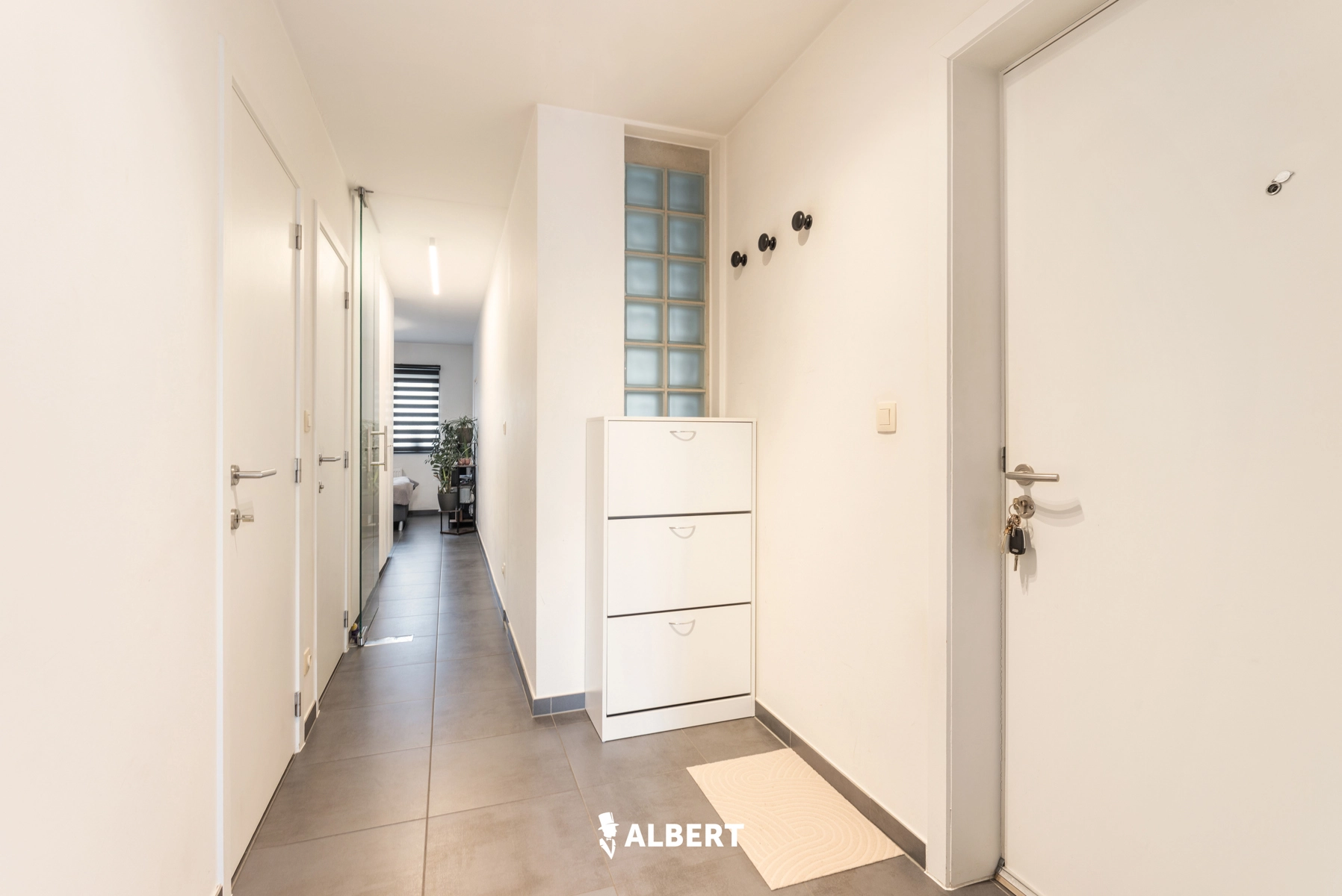 39c8b5a22a0248fa8d86eb0965a3a254 photo