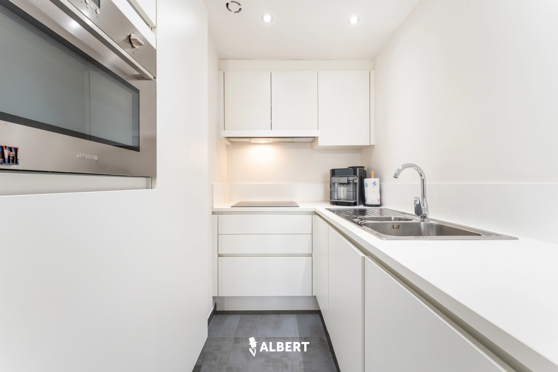 7ecdcfdf3f304fc7986fe5a97c080d74 photo