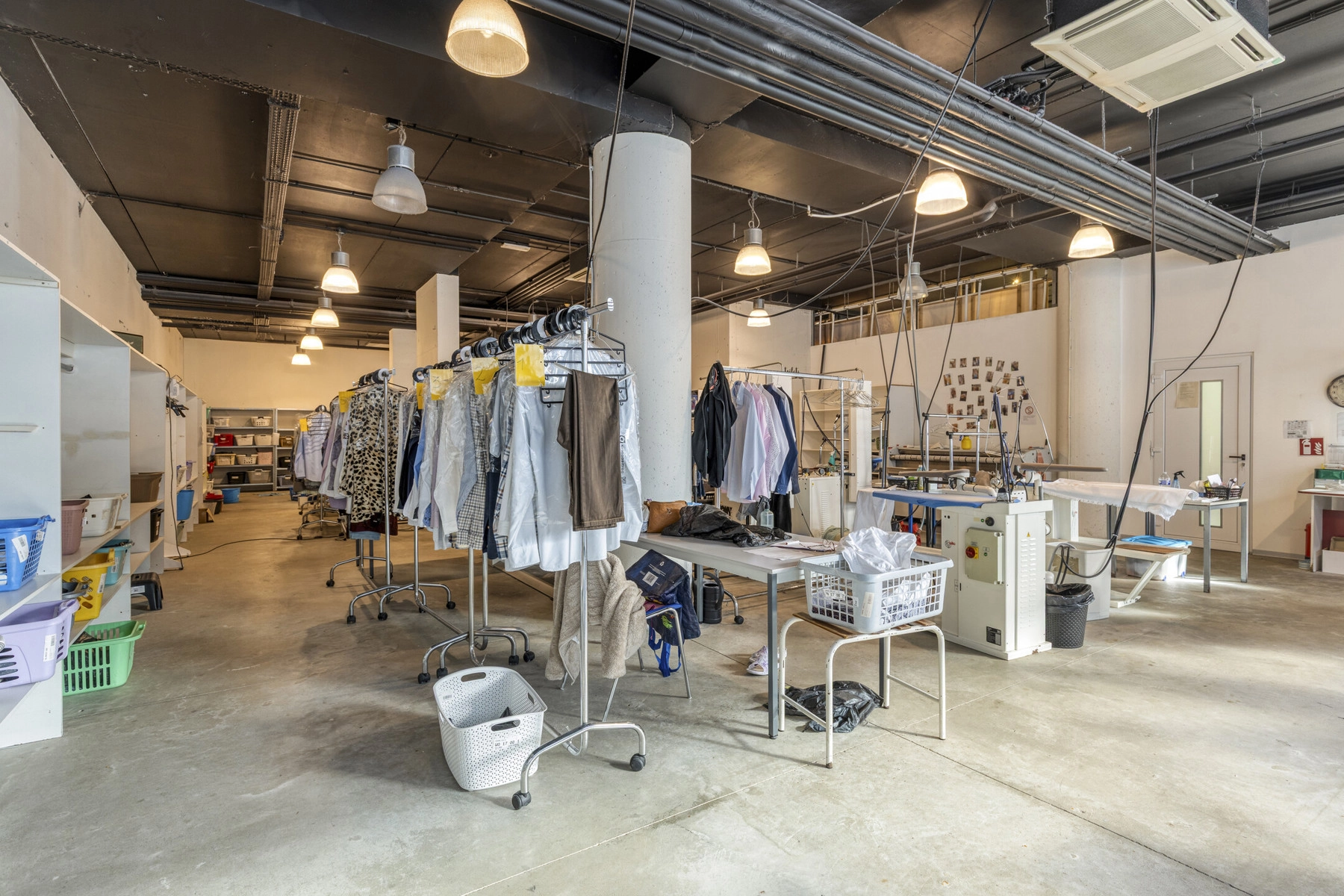 124dd6b509954ea39341a7879d50f17e photo