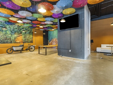 6d38756d4a704bff9d79a4688f202a32 thumbnail