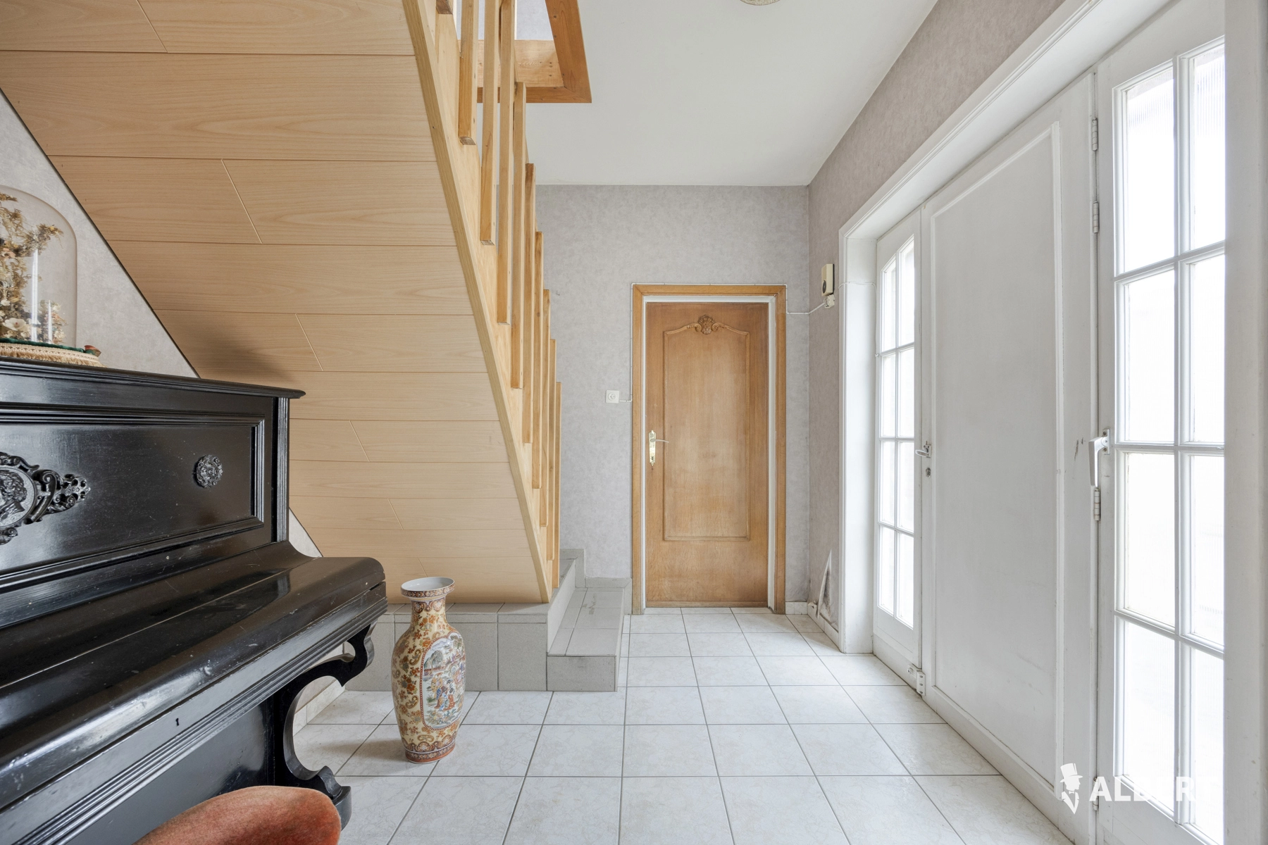 f602bf5ec2ab413b9adf1aaa3bf8a61a photo