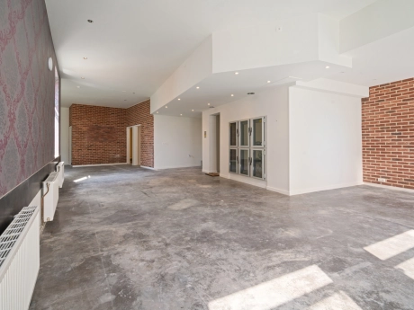 property 7557111 cover photo