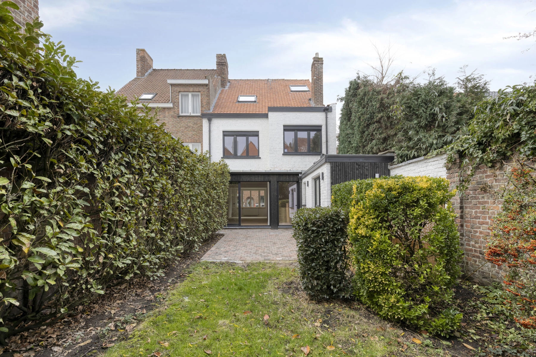 3ab8863a36c8466cb2b300bf91399112 photo