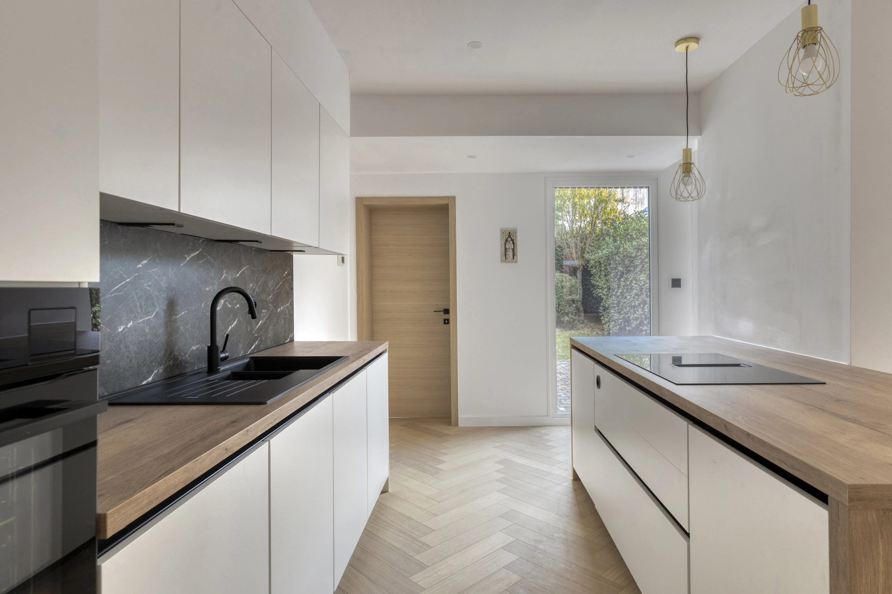 bf0d264527e84108a1d2e864efce3dca photo