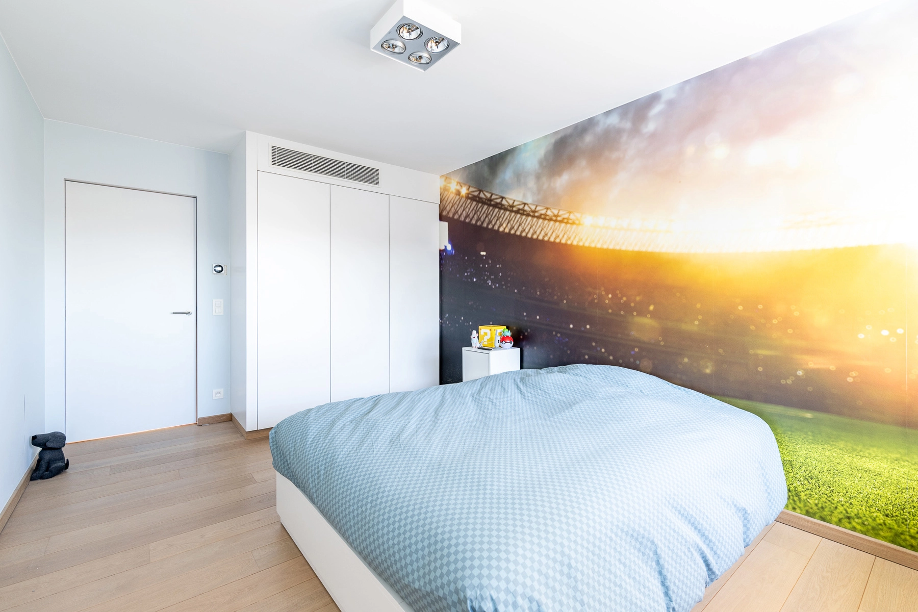 518d616585a9448bbd95a6d8fd21d523 photo