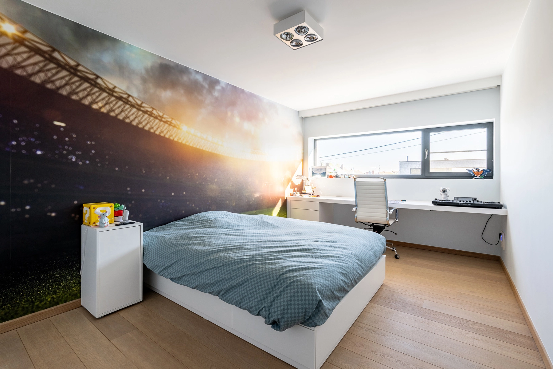 75e78273f2c541fb9cb87e7007b1385c photo